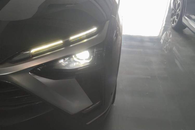 Used Nio ES8 2020 415 KM Signature Edition 7-Seater Version Left Front Headlight