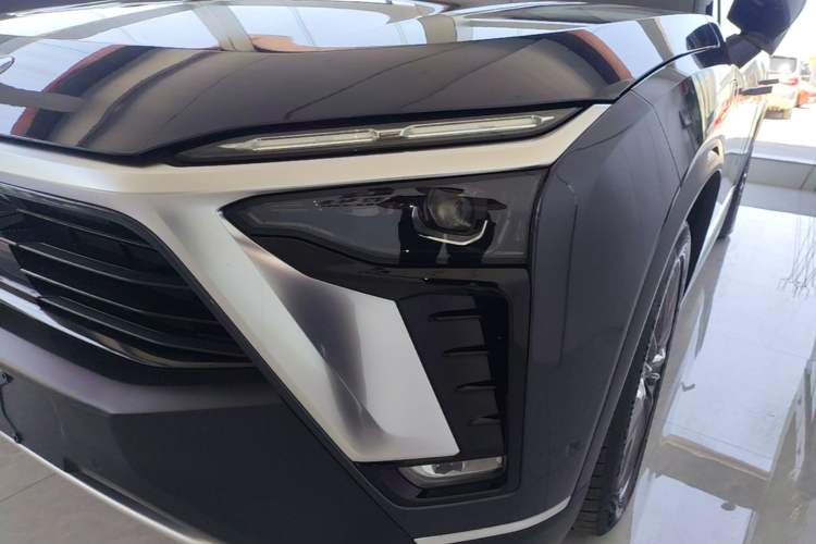 Used Nio ES8 2020 415 km Range 6-Seater Version Left Front Headlight