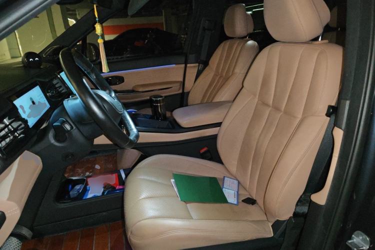 Used Nio ES8 2020 580 km Range Signature Edition Six-Seater Version Left Front Seat