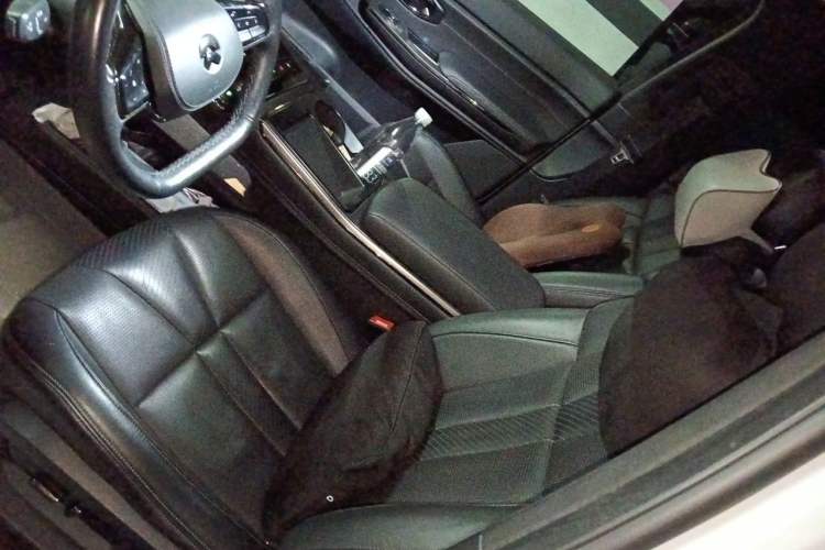 Used Nio ES8 2020 450 km Range 6-Seater Version Left Front Seat