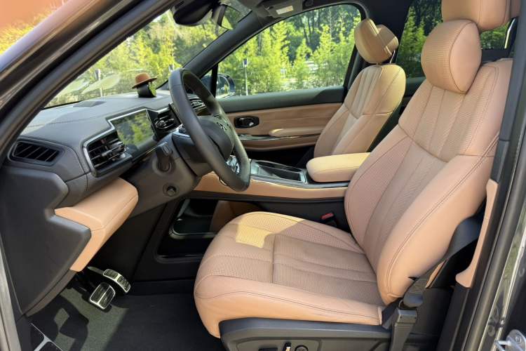 Used Nio ES8 2020 580 km Range Six-Seater Version Left Front Seat