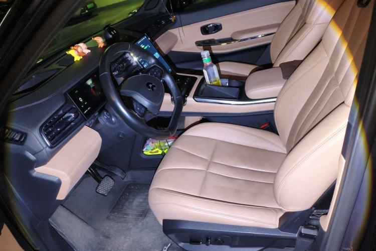 Used Nio ES8 2020 415 km Range 6-Seater Version Left Front Seat