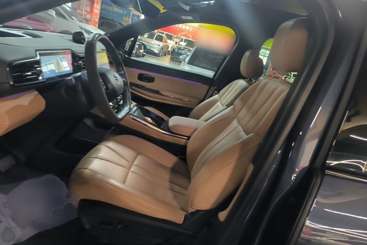 Used Nio ES8 2020 580 km Range Six-Seater Version Left Front Seat