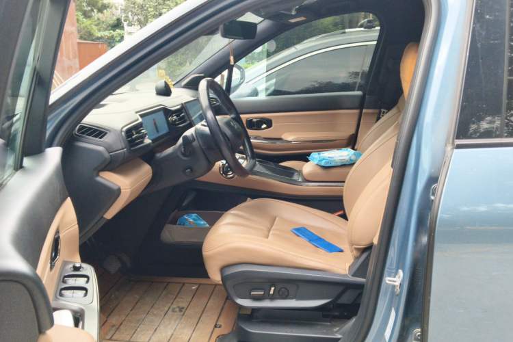 Used Nio ES8 2020 580 km Range Signature Edition Six-Seater Version Left Front Seat