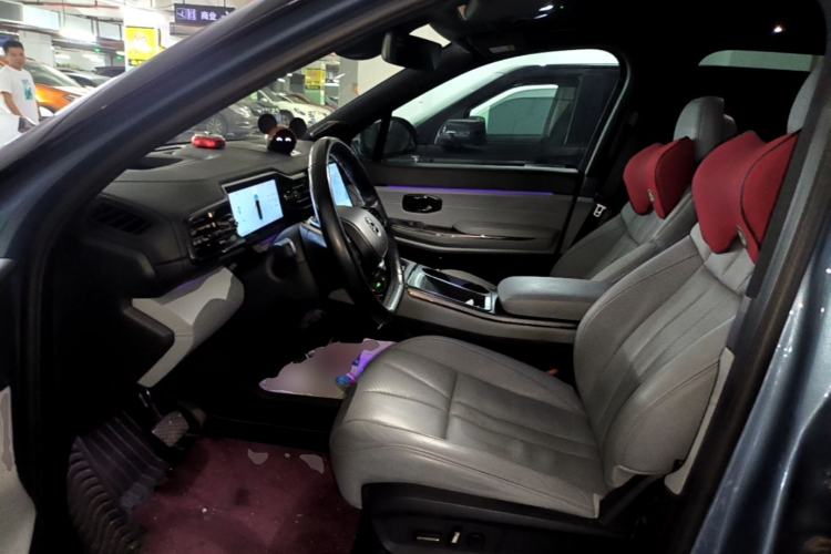 Used Nio ES8 2020 580 km Range Signature Edition Six-Seater Version Left Front Seat