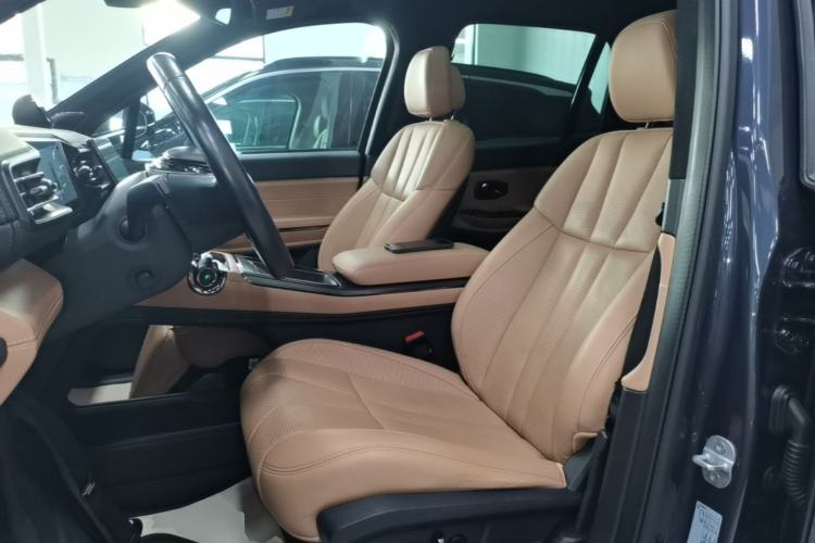 Used Nio ES8 2020 580 km Range Signature Edition Six-Seater Version Left Front Seat