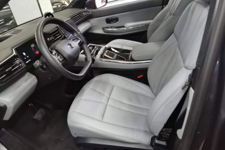 Used Nio ES8 2020 415 km Signature Edition 6-Seater Version Left Front Seat