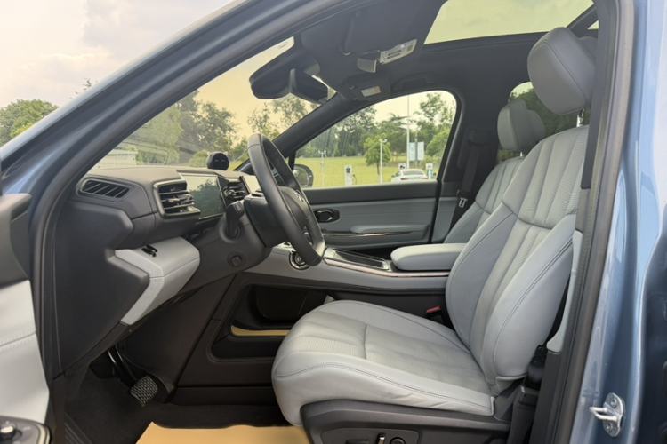 Used Nio ES8 2020 580 km Range Signature Edition Six-Seater Version Left Front Seat