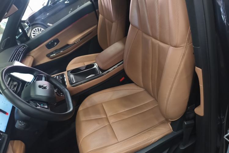 Used Nio ES8 2020 580 km Range Signature Edition Six-Seater Version Left Front Seat
