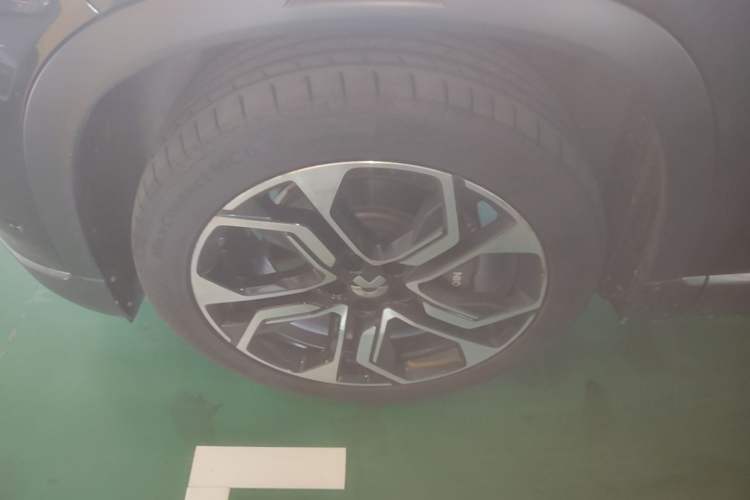 Used Nio ES8 2020 415 km Range 7-Seater Version Left Front Wheel Hub