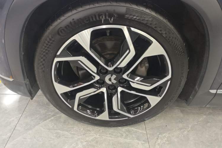 Used Nio ES8 2020 580 km Range Six-Seater Version Left Front Wheel Hub