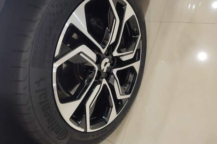Used Nio ES8 2020 415 km Signature Edition 6-Seater Version Left Front Wheel Hub