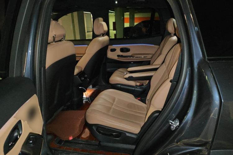 Used Nio ES8 2020 580 km Range Signature Edition Six-Seater Version Left Rear Seat