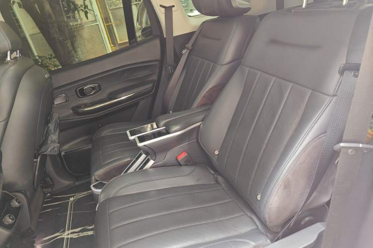 Used Nio ES8 2020 415 km Signature Edition 6-Seater Version Left Rear Seat