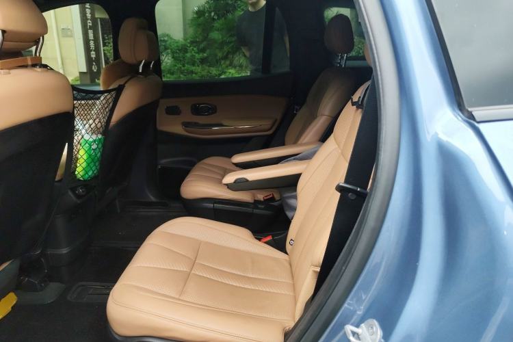 Used Nio ES8 2020 580 km Range Signature Edition Six-Seater Version Left Rear Seat
