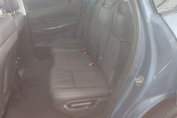 Used Nio ES8 2020 415 km Signature Edition 6-Seater Version Left Rear Seat