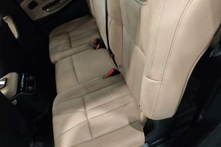 Used Nio ES8 2020 415 KM Signature Edition 7-Seater Version Left Rear Seat