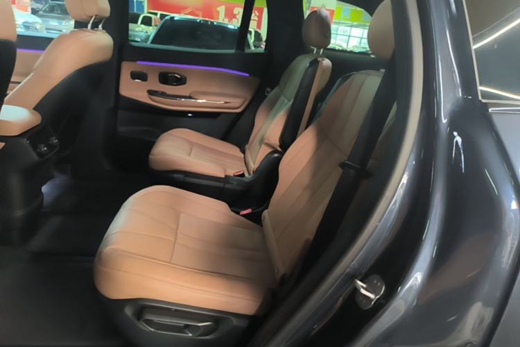 Used Nio ES8 2020 580 km Range Six-Seater Version Left Rear Seat