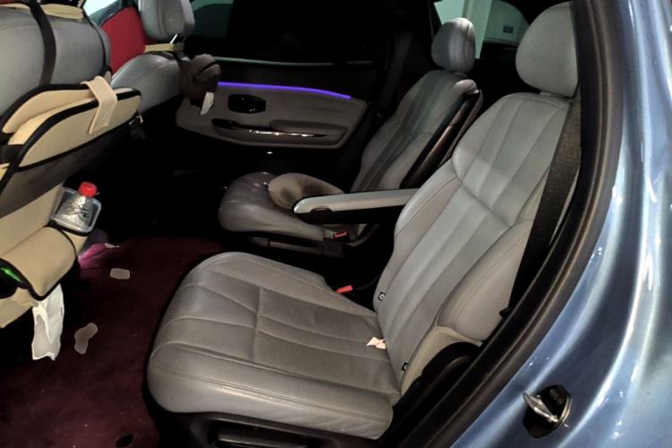 Used Nio ES8 2020 580 km Range Signature Edition Six-Seater Version Left Rear Seat