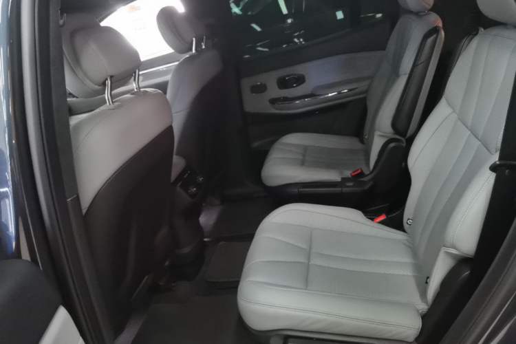 Used Nio ES8 2020 580 km Range Signature Edition Six-Seater Version Left Rear Seat