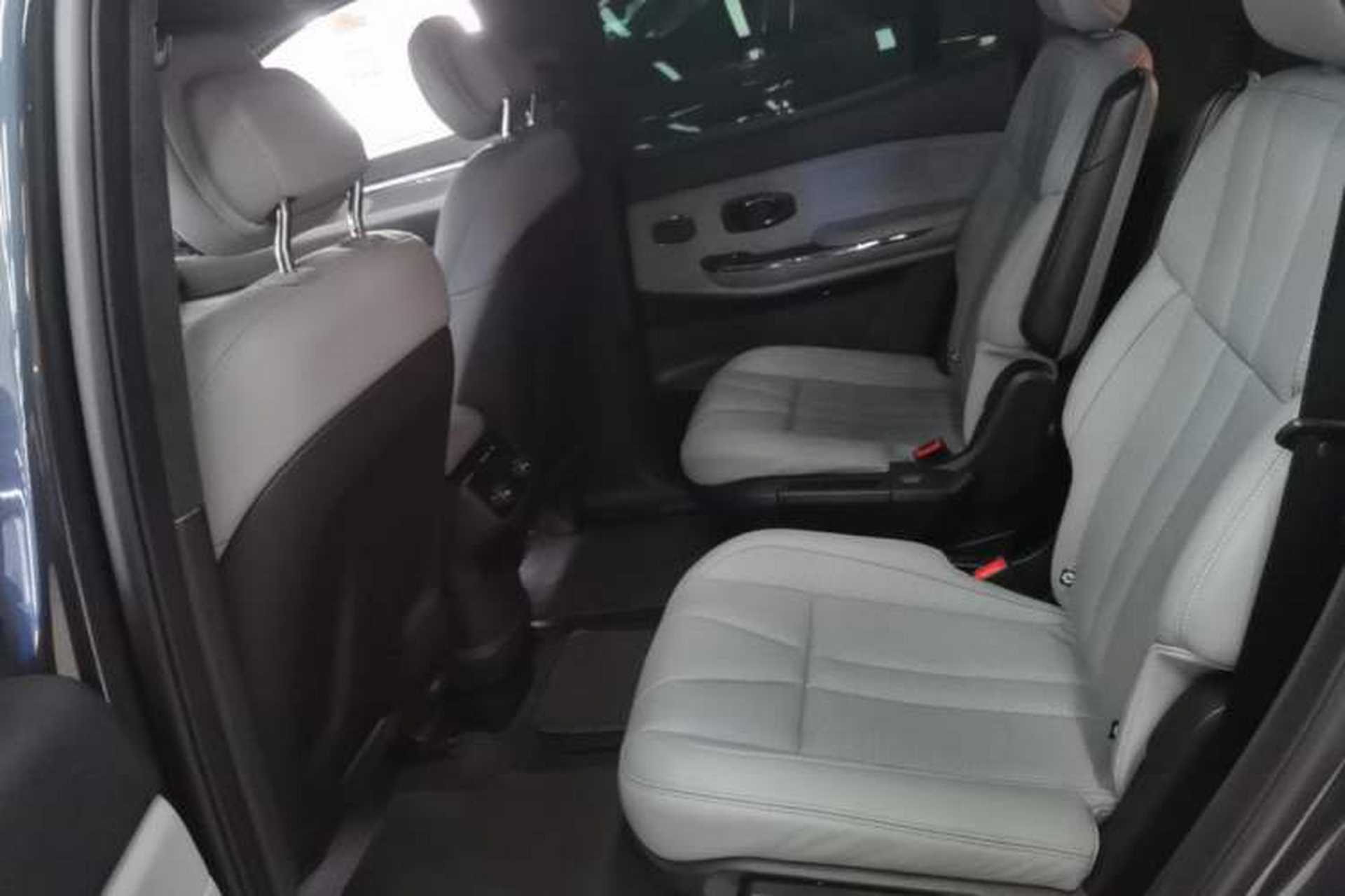 Used Nio ES8 2020 580 km Range Signature Edition Six-Seater Version Left Rear Seat