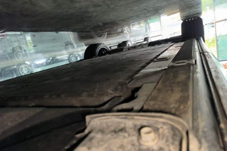 Used Nio ES8 2020 580 km Range Six-Seater Version Left Side Sill