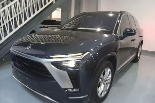 Ojetý Nio ES8 2020 415 km Range 6-Seater Version