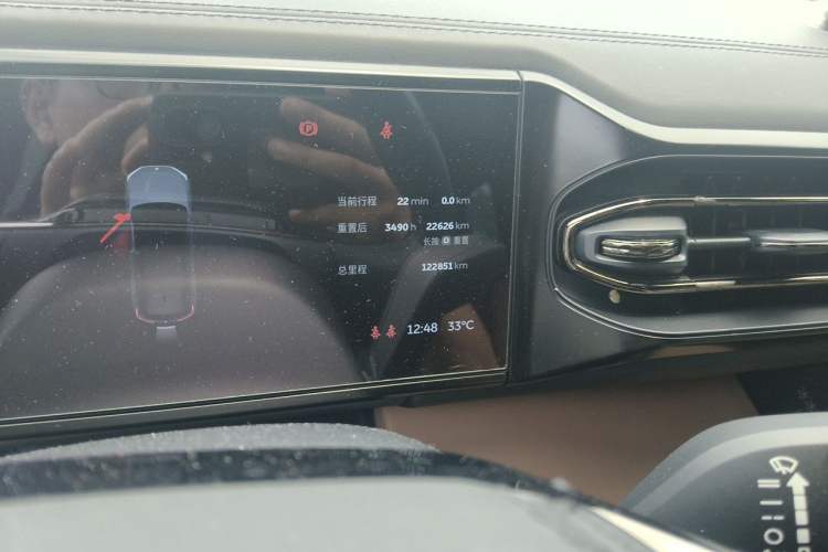 Used Nio ES8 2020 580 km Range Signature Edition Six-Seater Version Odometer Close Up