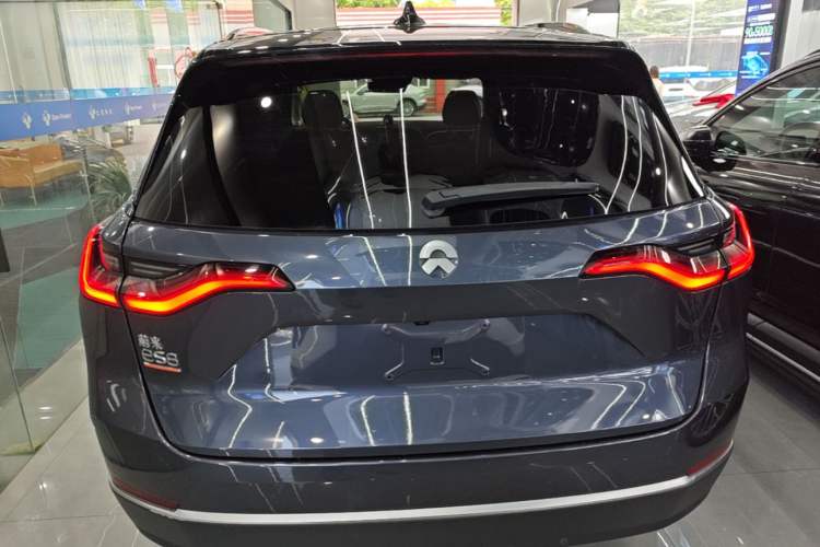 Used Nio ES8 2020 415 KM Signature Edition 7-Seater Version Rear