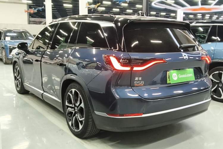 Used Nio ES8 2020 580 km Range Signature Edition Six-Seater Version Rear Left 45 Deg