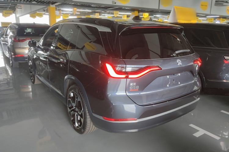Used Nio ES8 2020 415 KM Signature Edition 7-Seater Version Rear Left 45 Deg