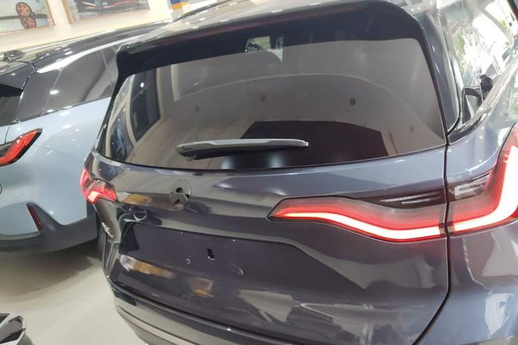 Used Nio ES8 2020 415 km Signature Edition 6-Seater Version Rear