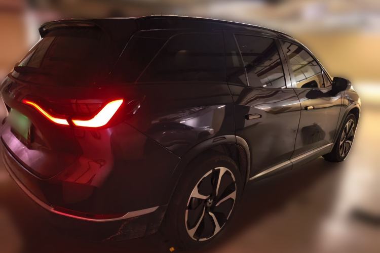 Used Nio ES8 2020 415 km Signature Edition 6-Seater Version Rear Right 45 Deg