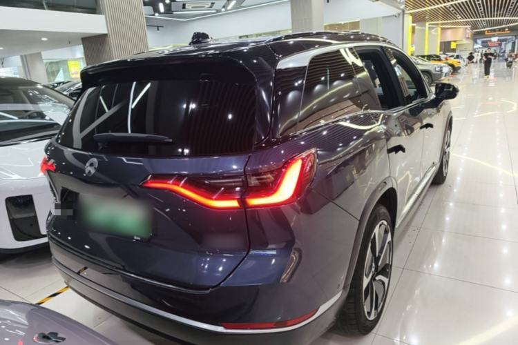 Used Nio ES8 2020 415 km Signature Edition 6-Seater Version Rear Right 45 Deg