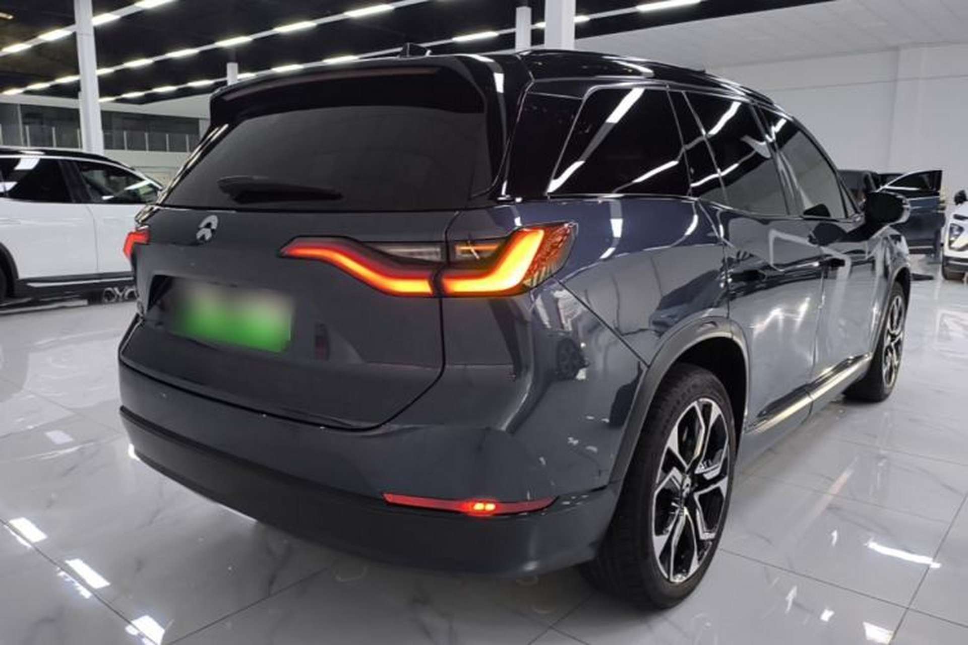 Used Nio ES8 2020 415 km Signature Edition 6-Seater Version Rear Right 45 Deg