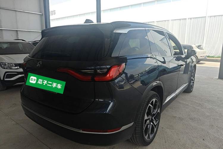 Used Nio ES8 2020 580 km Signature Edition 7-Seater Version Rear Right 45 Deg