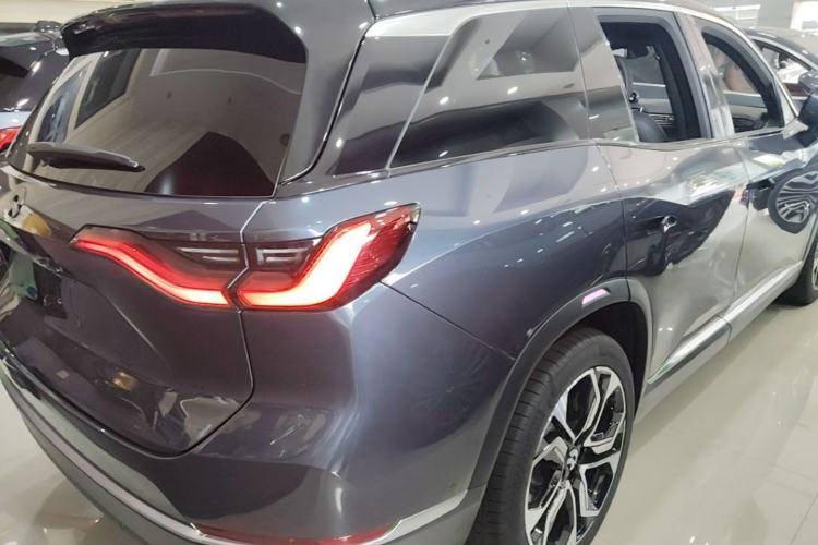 Used Nio ES8 2020 415 km Signature Edition 6-Seater Version Rear Right 45 Deg