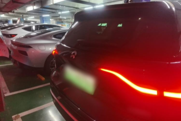 Used Nio ES8 2020 450KM Signature Edition Six-Seater Version Rear