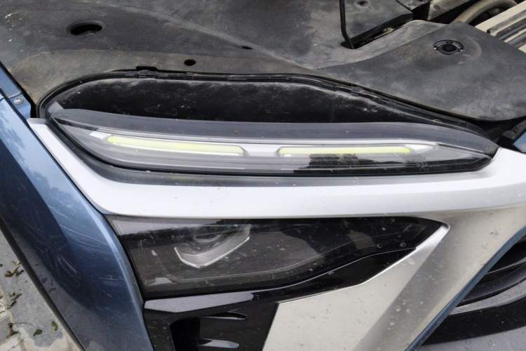 Used Nio ES8 2020 580 km Range Signature Edition Six-Seater Version Right Front Headlight