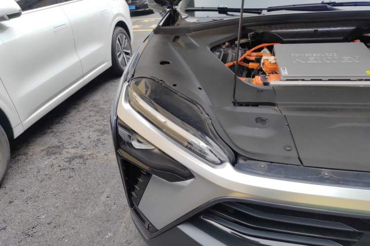 Used Nio ES8 2020 580 km Range Six-Seater Version Right Front Headlight