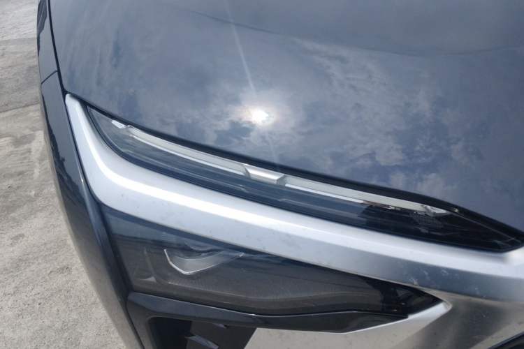 Used Nio ES8 2020 580 km Range Signature Edition Six-Seater Version Right Front Headlight