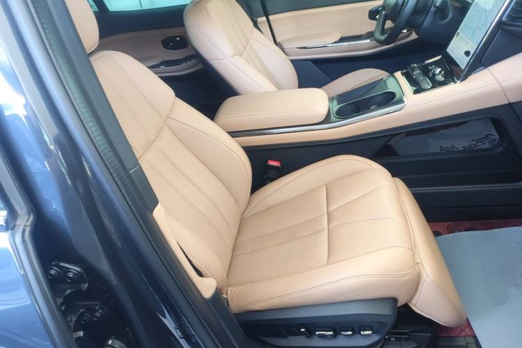 Used Nio ES8 2020 415 km Range 6-Seater Version Right Front Seat