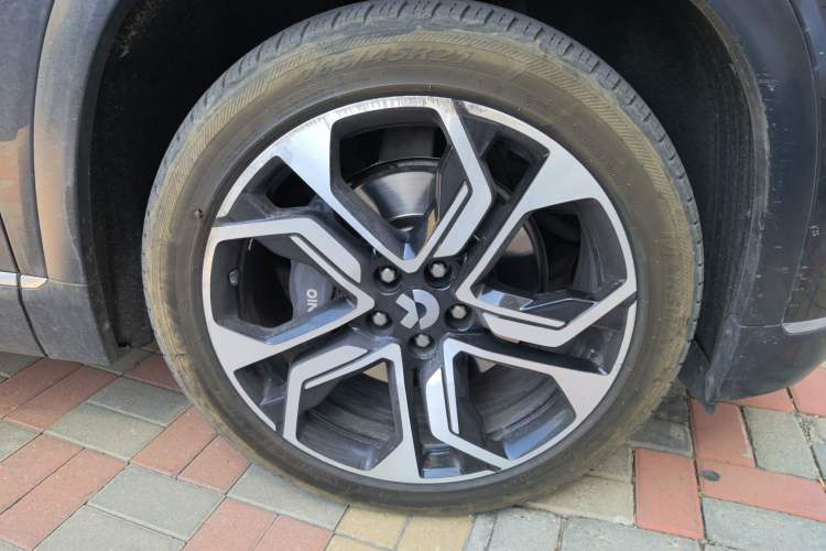 Used Nio ES8 2020 415 km Signature Edition 6-Seater Version Right Front Wheel Hub