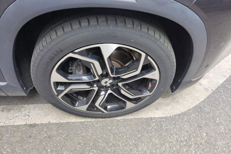 Used Nio ES8 2020 415 km Signature Edition 6-Seater Version Right Front Wheel Hub