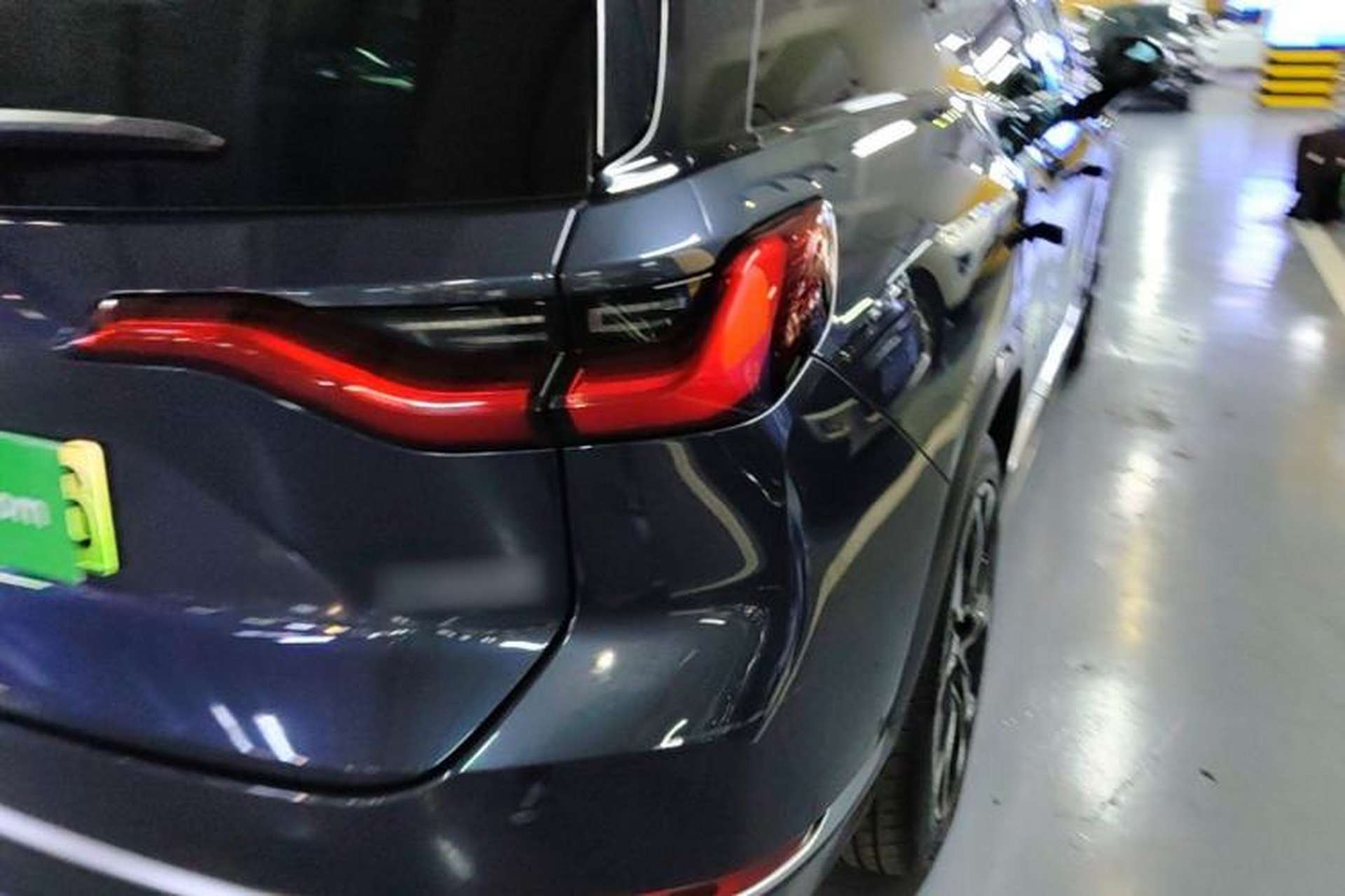 Used Nio ES8 2020 580 km Range Signature Edition Six-Seater Version Right Rear Taillight