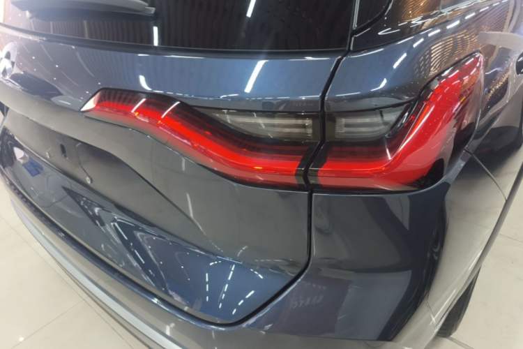 Used Nio ES8 2020 415 km Range 6-Seater Version Right Rear Taillight