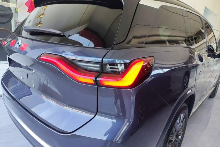 Used Nio ES8 2020 415 km Range 6-Seater Version Right Rear Taillight