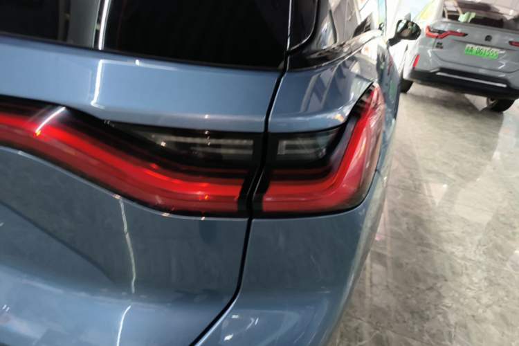 Used Nio ES8 2020 580 km Range Six-Seater Version Right Rear Taillight