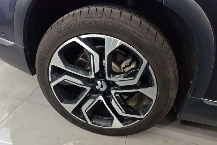 Used Nio ES8 2020 415 KM Signature Edition 7-Seater Version Right Rear Wheel Hub