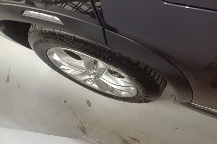 Used Nio ES8 2020 580 km Range Six-Seater Version Right Rear Wheel Hub